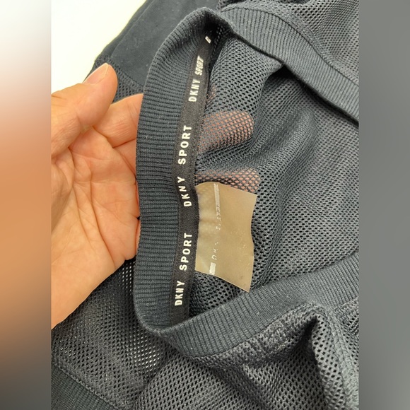 Sport honeycomb mesh top,oversize style top, DKNY stylish sport breathable top. - Picture 11 of 12